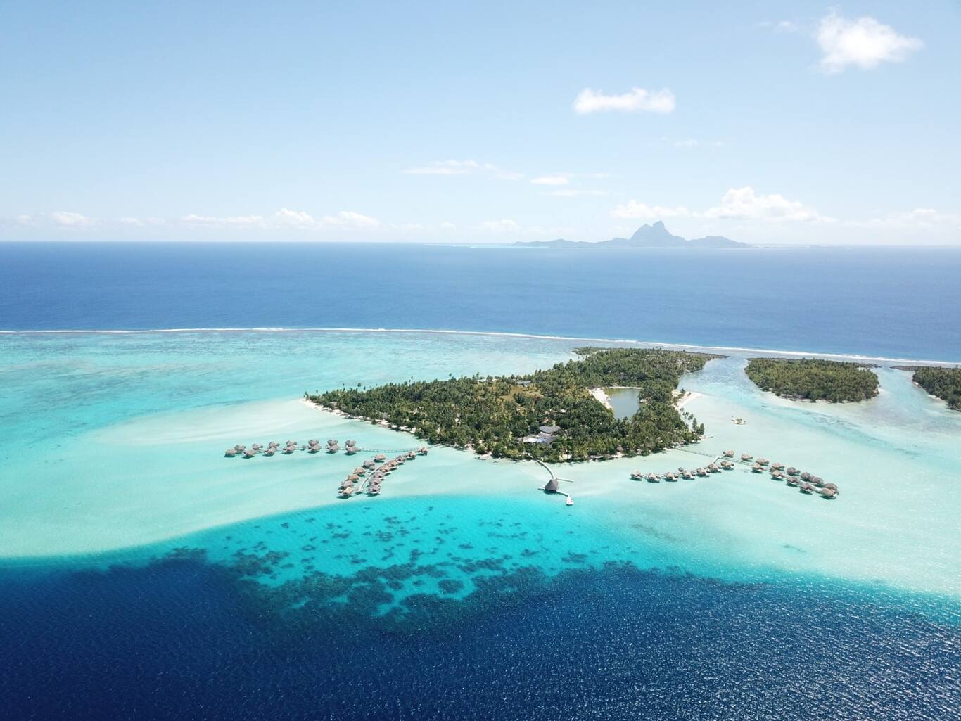 FP Scenic, French Polynesia